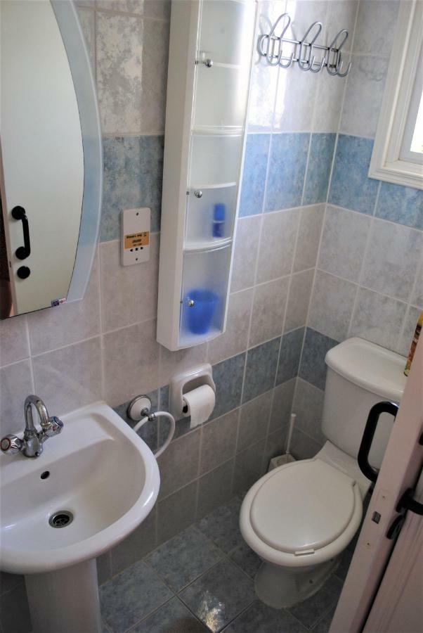 Polis Villa Lachi מראה חיצוני תמונה