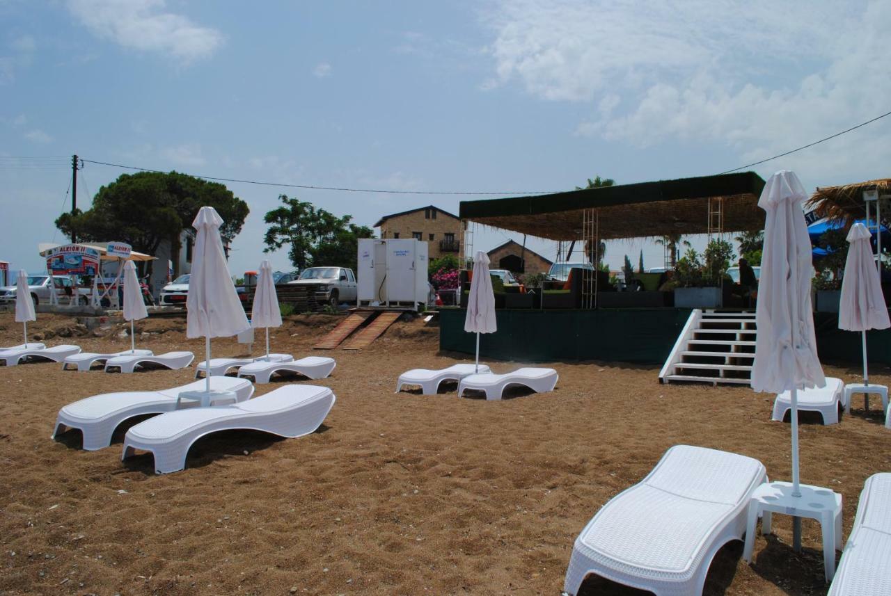 Polis Villa Lachi מראה חיצוני תמונה